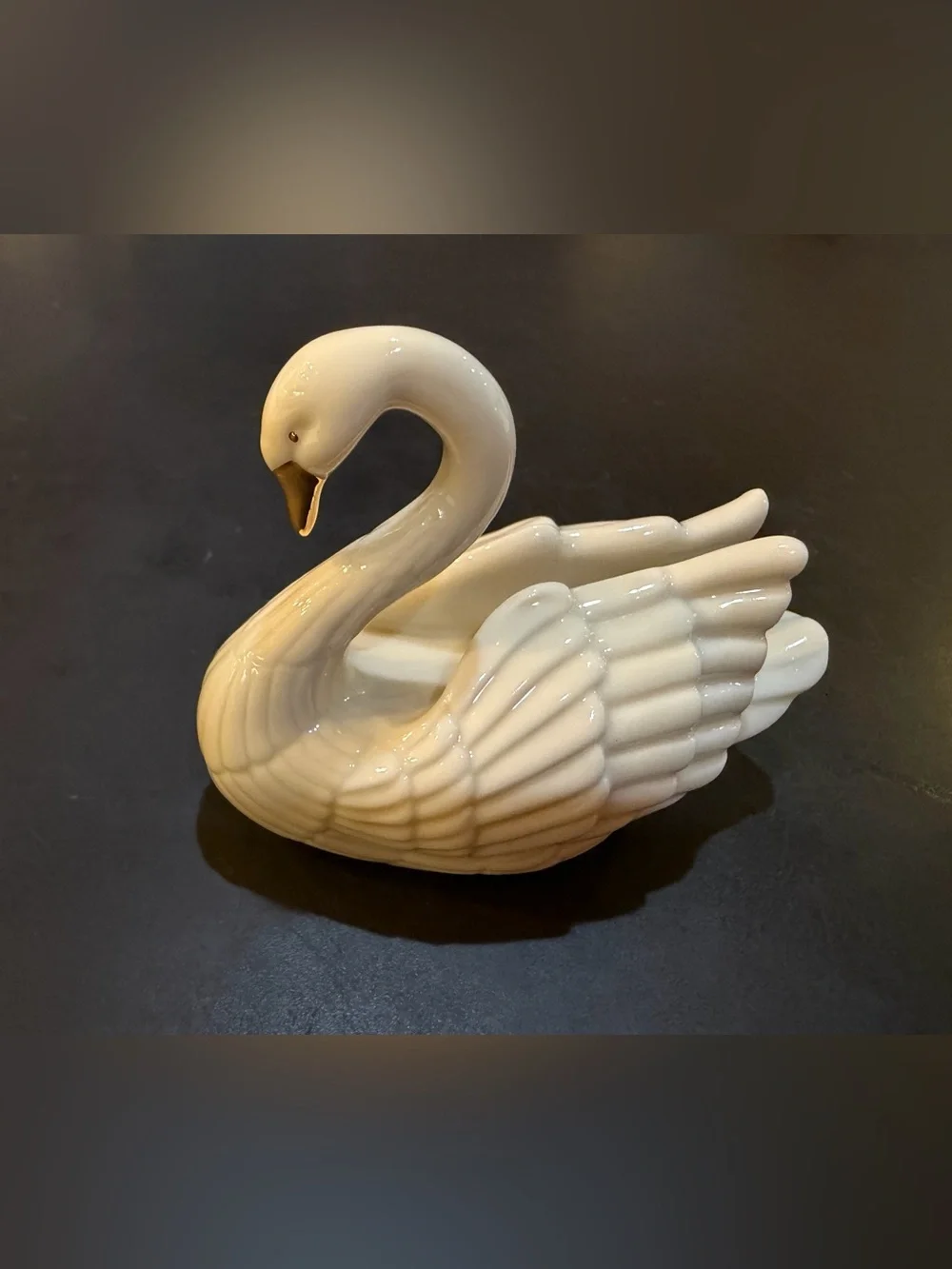 Vintage Lenox Swan Figurine Place Card Holder Cake Topper Ivory 24k Gold Accents